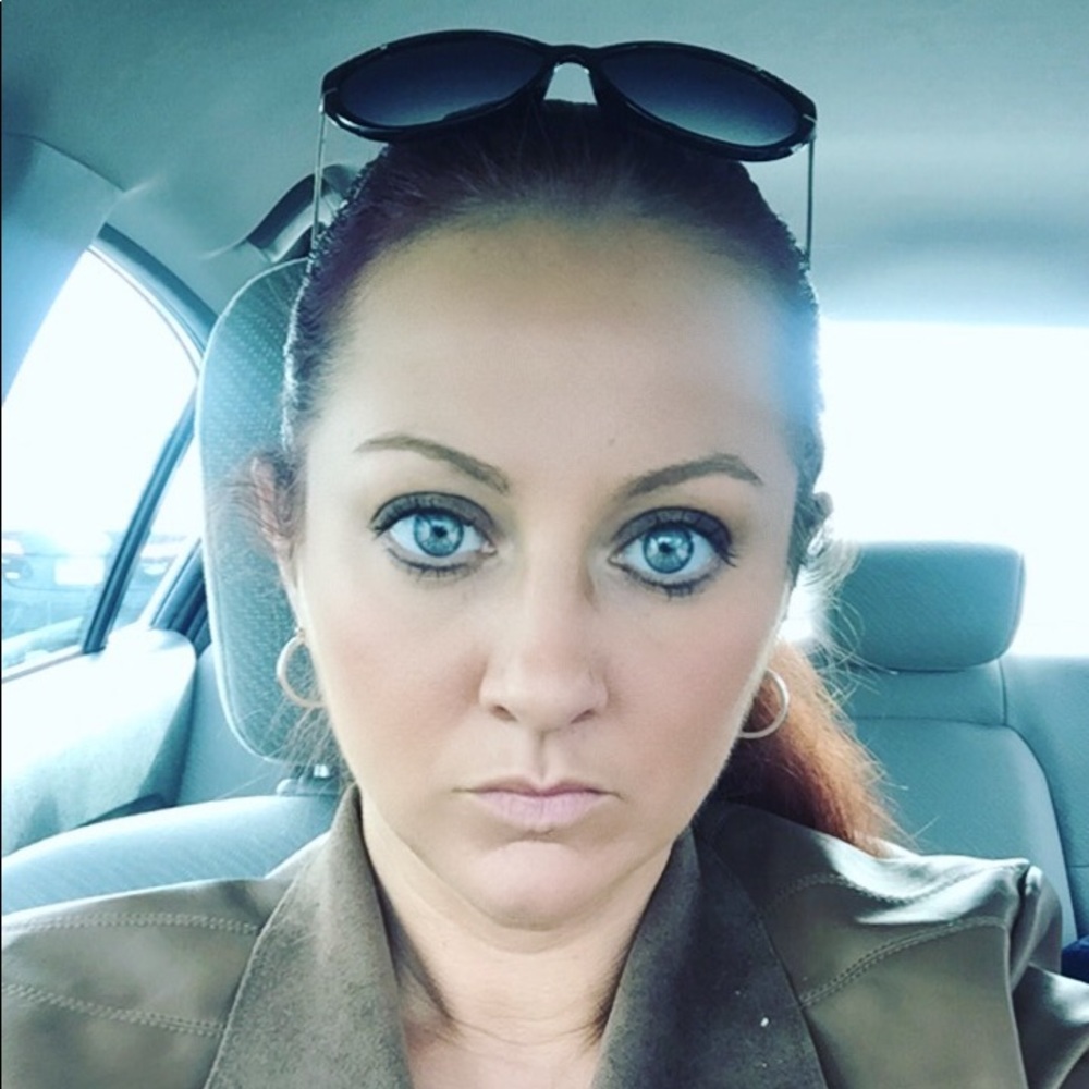 Meet your Posher, Jennifer